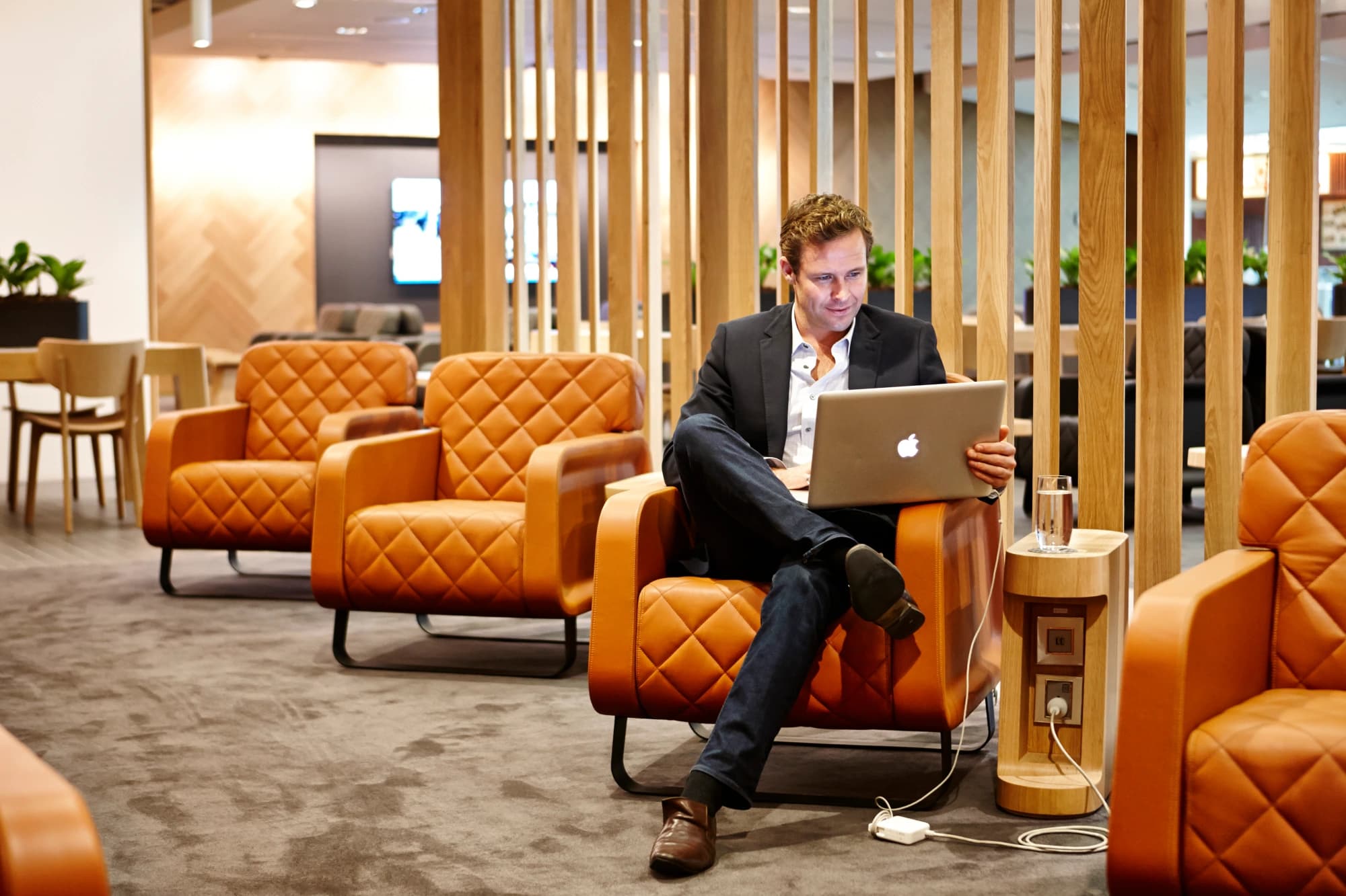 Qantas International Business Lounge - Image 3
